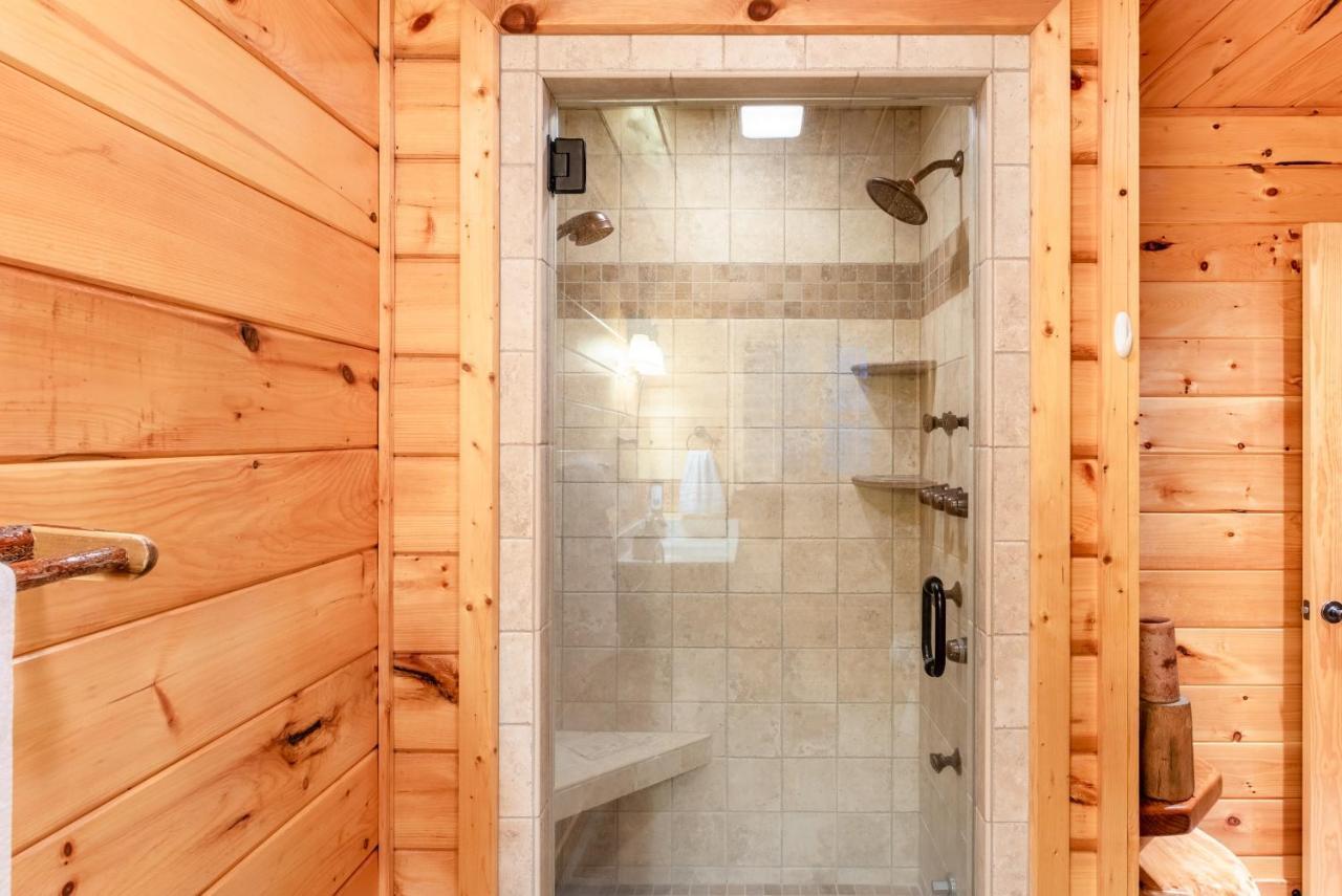 Iron Mountain Lodge - Beautiful Cabin With Forest & Mountain Views! Butler エクステリア 写真