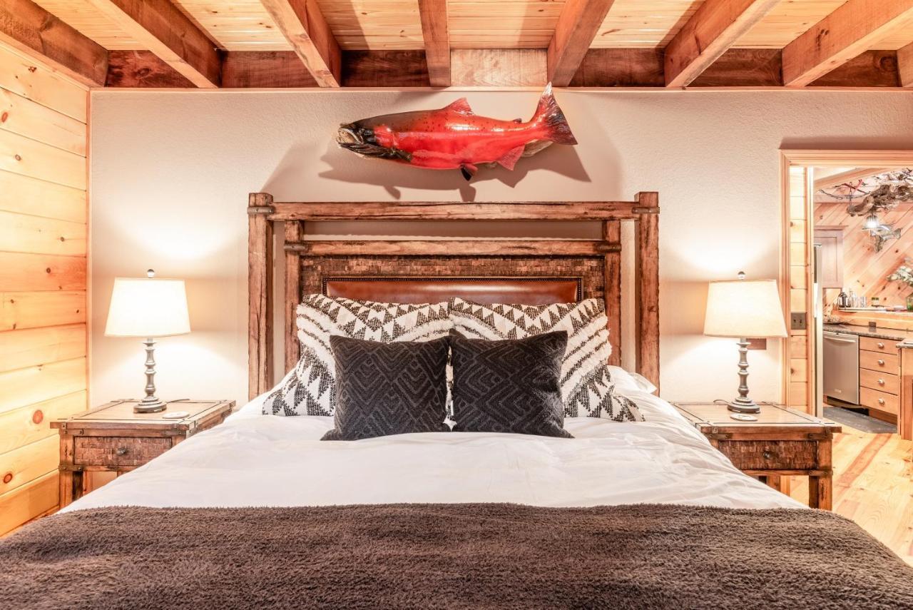 Iron Mountain Lodge - Beautiful Cabin With Forest & Mountain Views! Butler エクステリア 写真